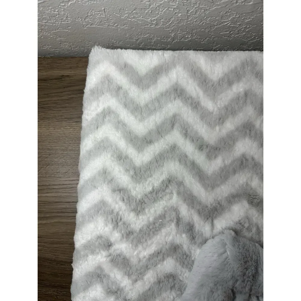 KOALA BABY Blanket Gray Chevron Lovey Plush Faux Fur Minky Toys R Us grey